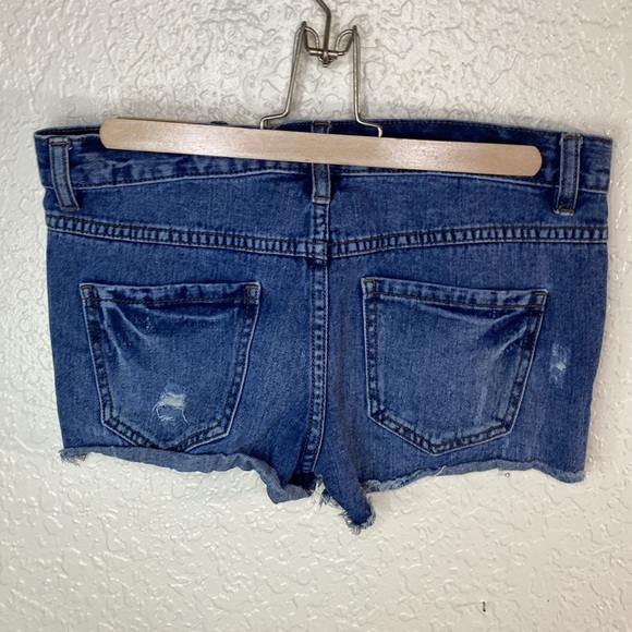 Free people sexy denim shorts - Picture 3 of 7